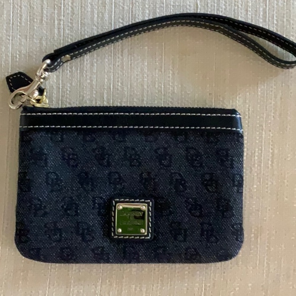 Small Dooney & Bourke Wristie